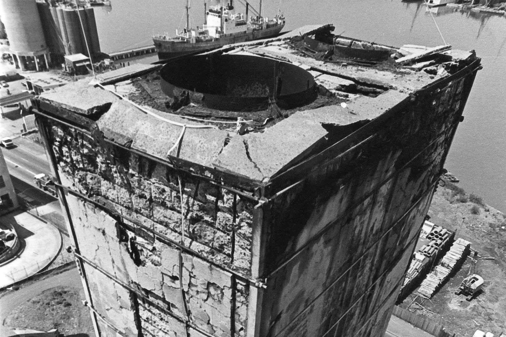 Pyrmont Incinerator (also known as the Griffin Destructor), 1976 (Photograph: City of Sydney Archives)